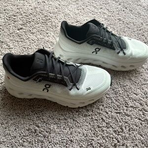 On Cloudtilit women’s 8.5 brand new (no box)